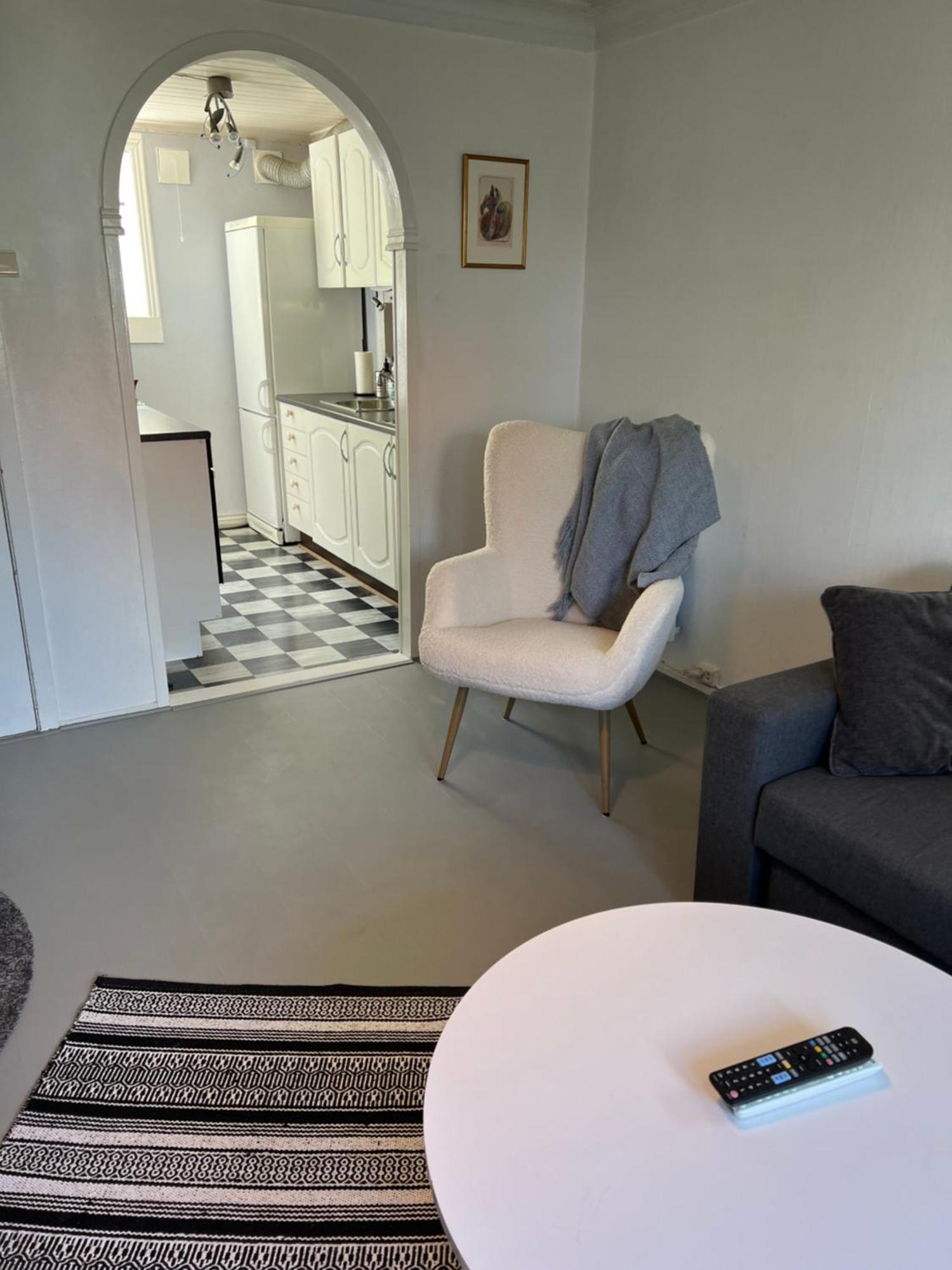 Lite Hus Med Egen Inngang - Sentral Beliggenhet Haugesund Exterior foto